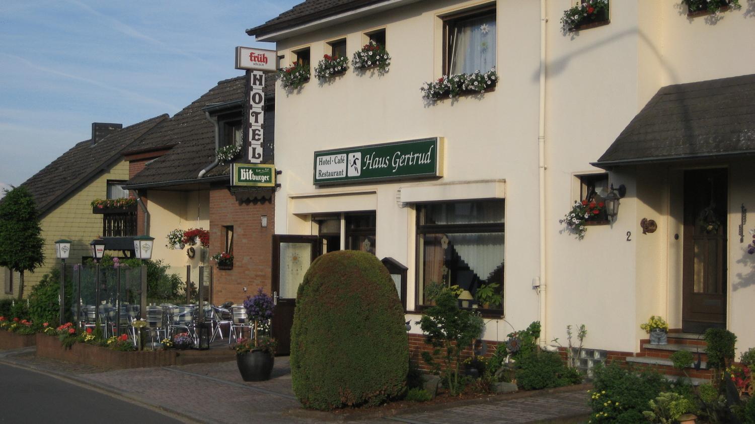 Hotel Haus Gertrud Simmerath Extérieur photo