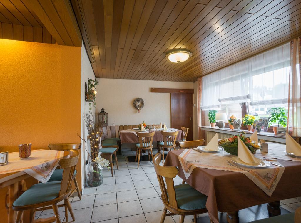 Hotel Haus Gertrud Simmerath Extérieur photo